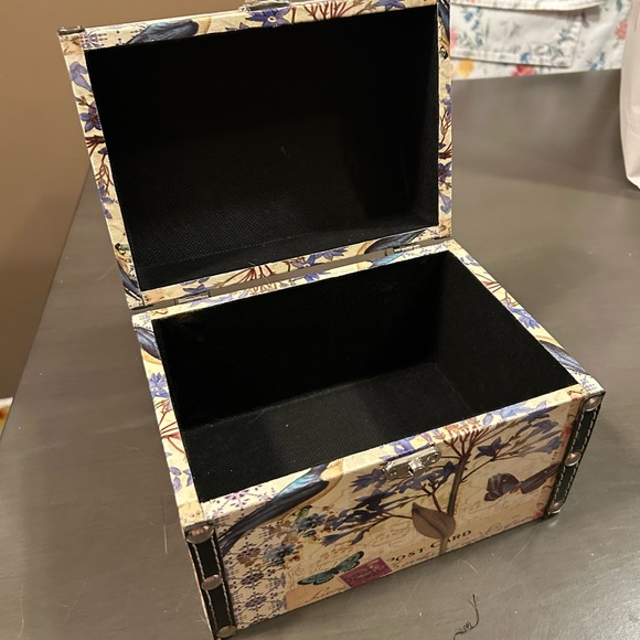 Floral Decorative Storage Box - Picture 9 of 9